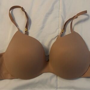 Victoria’s Secret Nude 36B Lined Demi